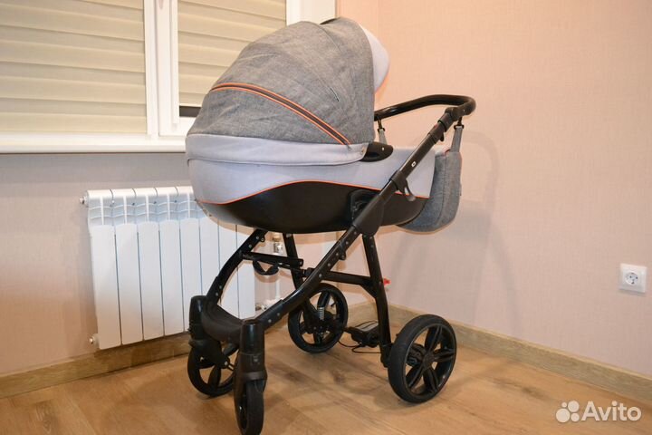 Продам детскую коляску