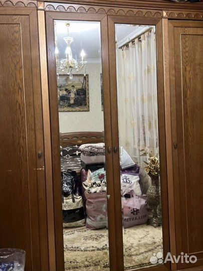 Спальный гарнитур
