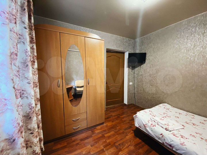 Комната 15 м² в 3-к., 1/1 эт.