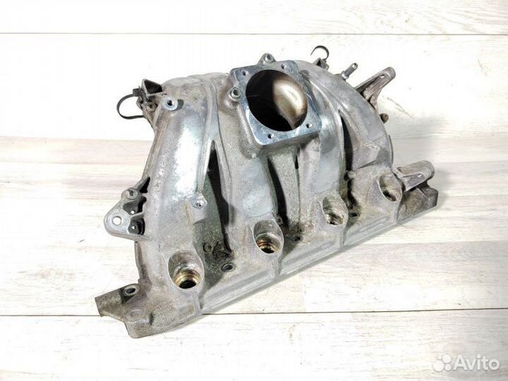 Коллектор впускной Opel Astra H Gtc Z18XE 2006