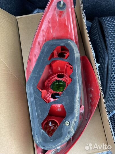 Фонарь задний правый peugeot 307