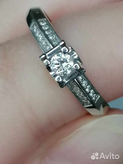 Кольцо с бриллиантами