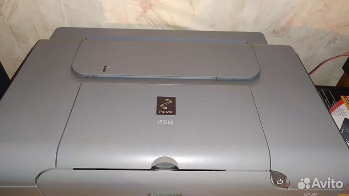Продам струйный цветной принтер Canon ip3300