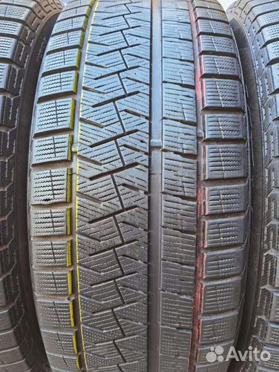 Pirelli Ice Asimmetrico 235/55 R18 95M