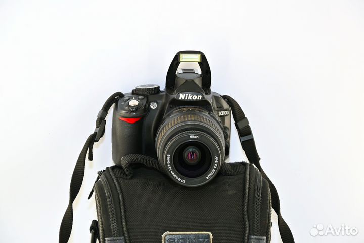 Nikon D3100 14.2MP c Kit AF-S VR 18-55