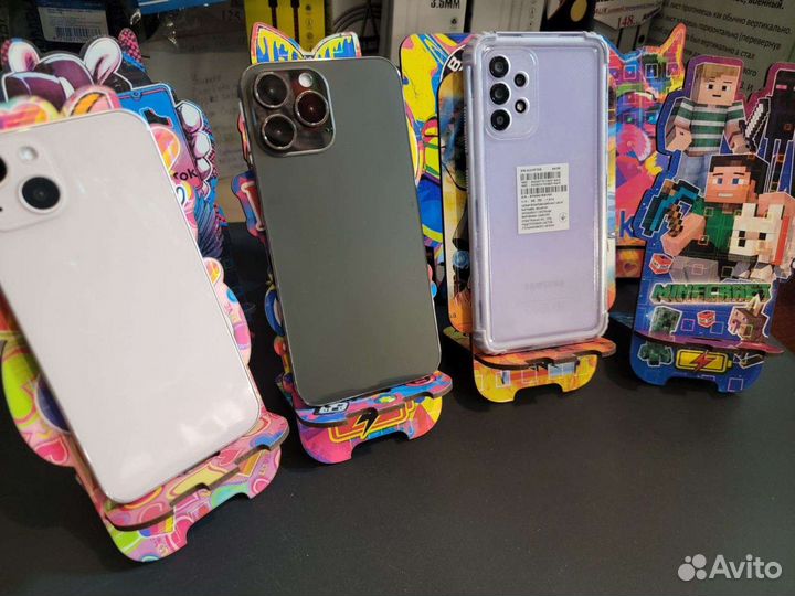 Подставка для телефона из дерева