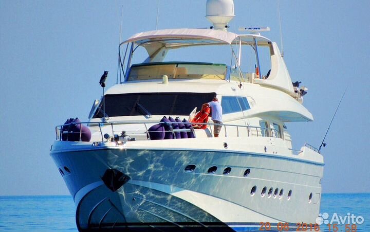 Аренда вип яхт в Геленджике