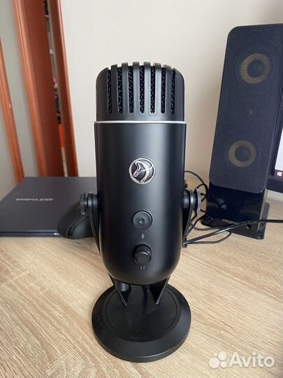 Микрофон Arozzi Colonna