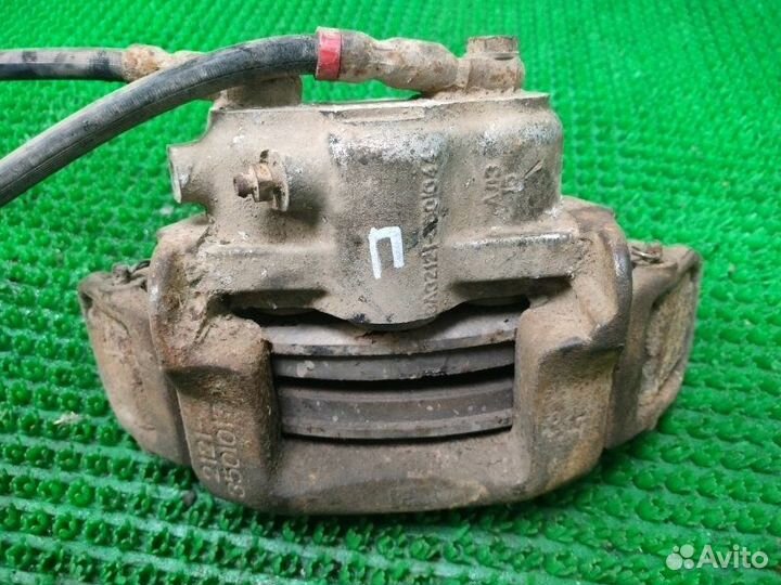 Суппорт передний правый Лада Нива 2004