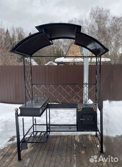 Мангал кованый с крышей