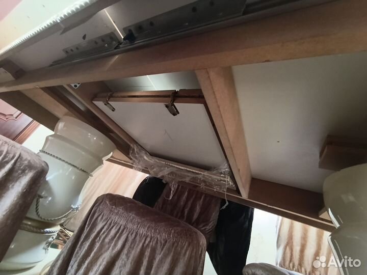 Кухонный стол бу