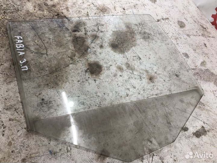 Стекло двери заднее правое Skoda Fabia 1.2 cgpa