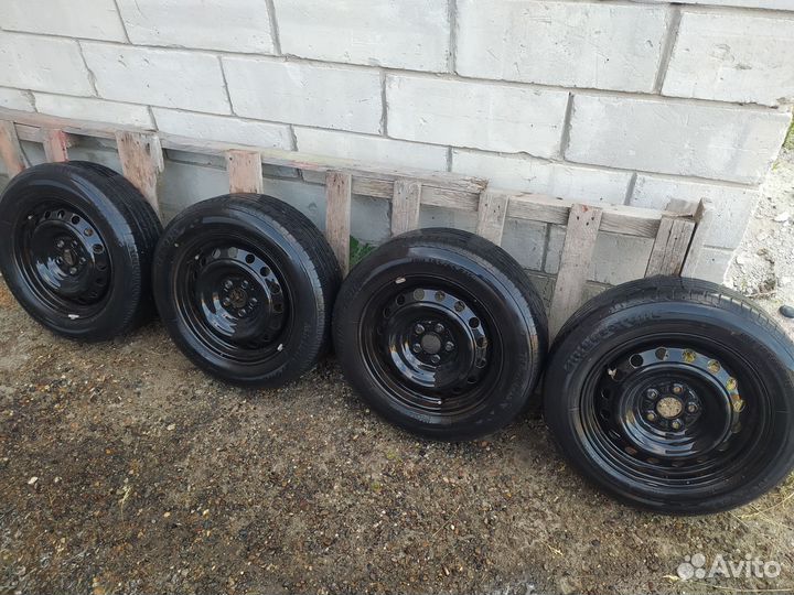 Шины Bridgestone R15 + диски R15