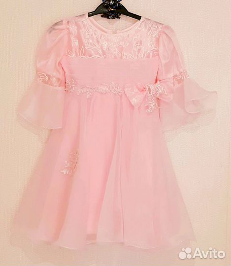 Платье нарядное для девочки 7-8 лет