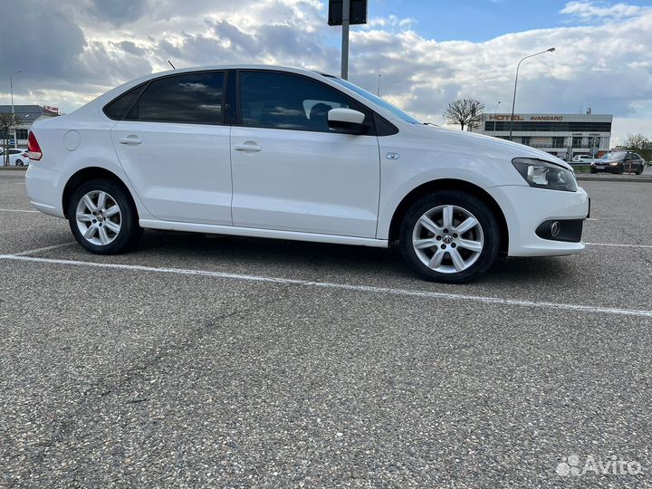Volkswagen Polo 1.6 AT, 2013, 140 000 км