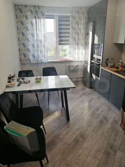 3-к. квартира, 83 м², 11/17 эт.