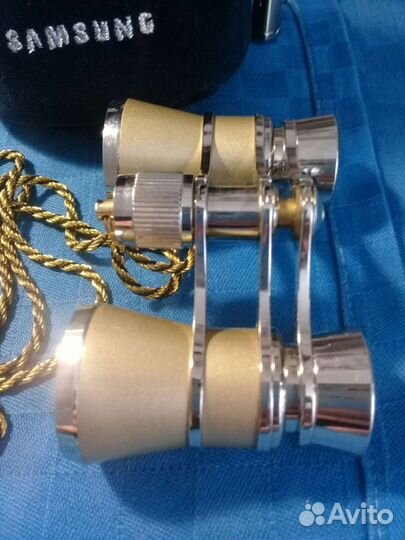 Бинокль театральный