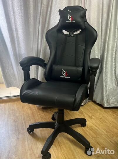 Компьютерное игровое кресло Новое