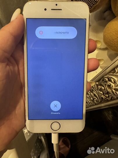 Телефон iPhone 6s