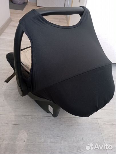 Автолюлька для новорожденных Happy Baby автокресло