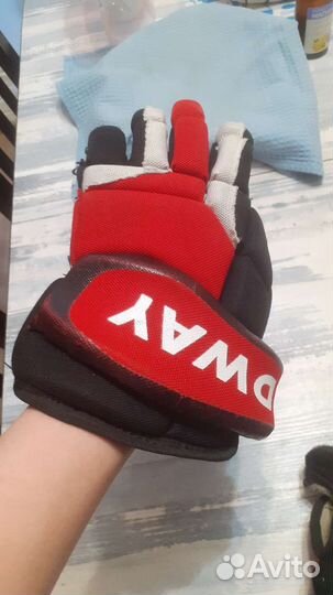 Краги хоккейные