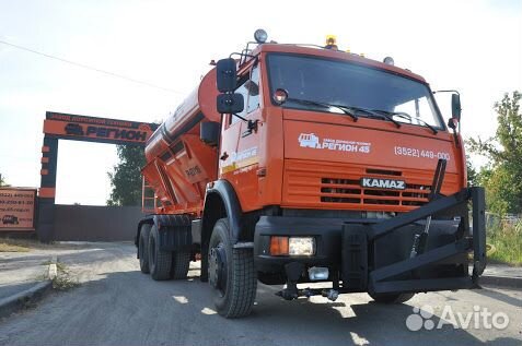 Комбинированная дорожная машина на шасси Камаз-651