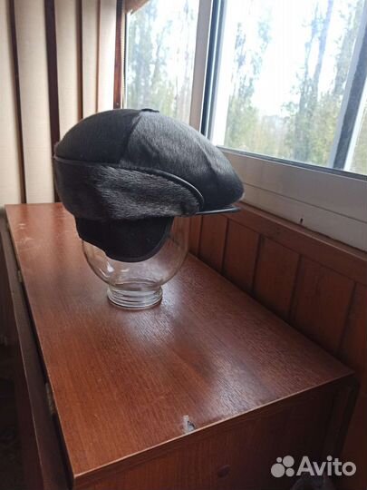 Меховая мужская шапка