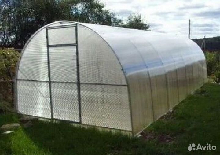 Теплица крепкая