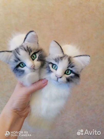 Варежки с котиками, звероварежки