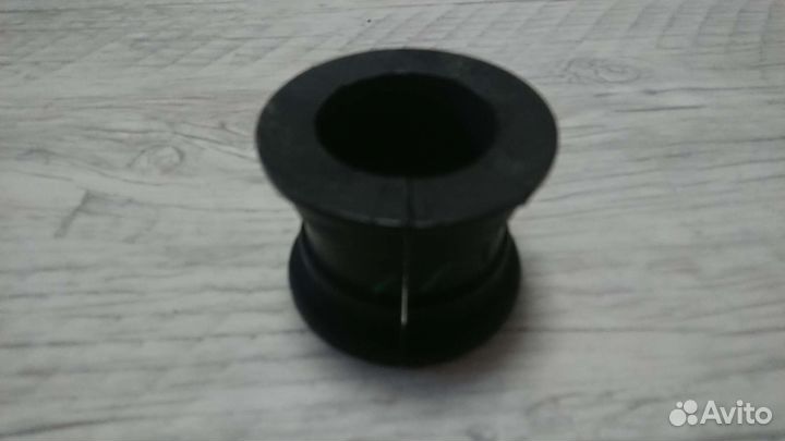 Втулки стабилизатора 48815-60400 Toyota Prado 150