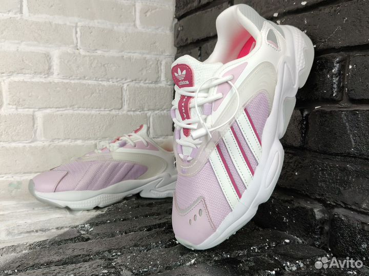 Кроссовки женские adidas oztral