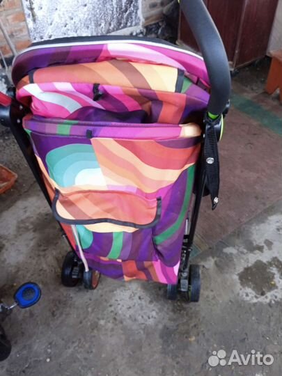Прогулочная коляска трость