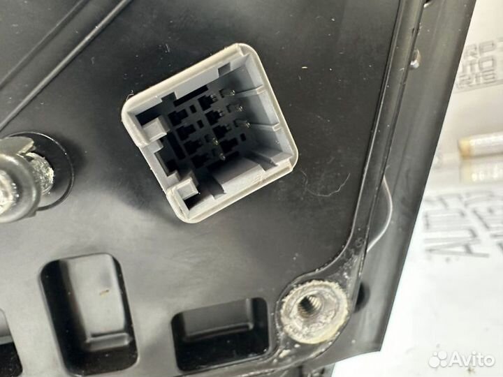 Зеркало правое Kia Ceed ED 2010