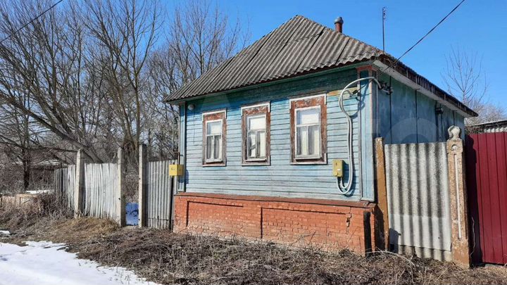 Дом 48 м² на участке 50 сот.