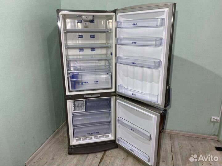 Холодильник Whirlpool