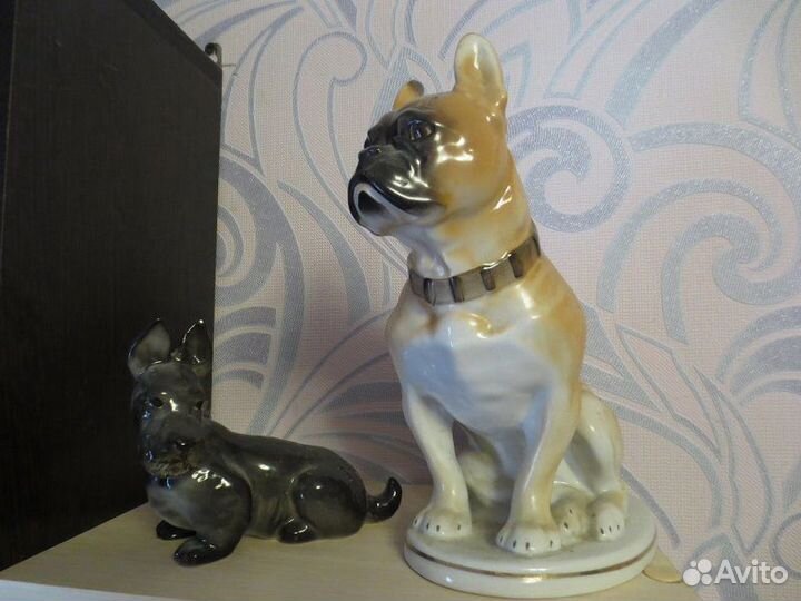 Статуэтки фарфоровые