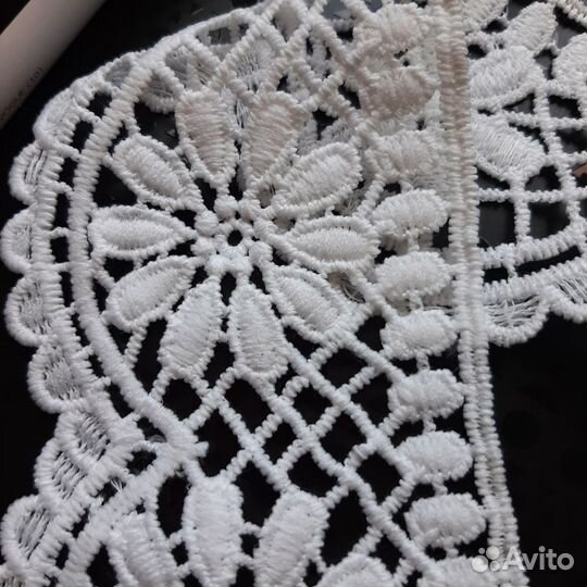 Кружевной воротник новый