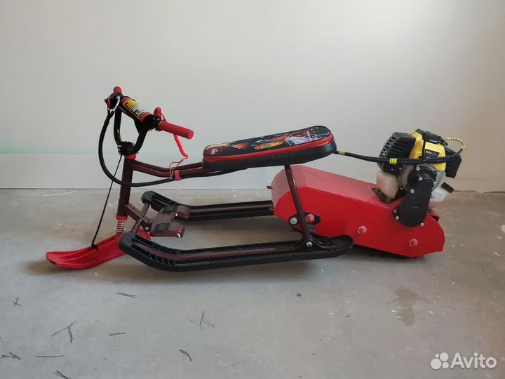 Снегокат с бензиновым мотором