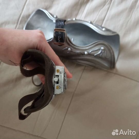 Assassin's creed клинок Эцио косплей