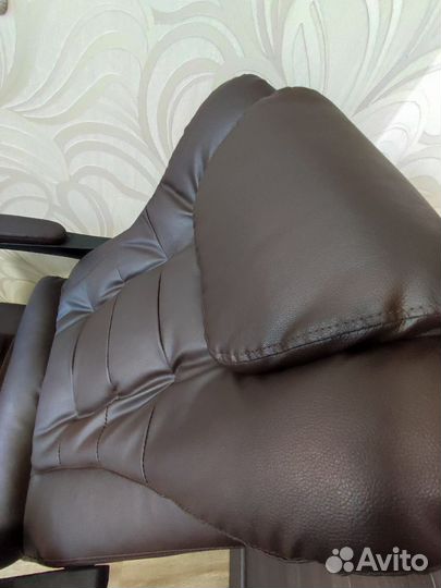 Компьютерное офисное кресло руководителя массаж