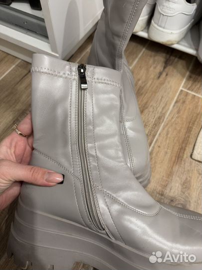 Ботинки женские