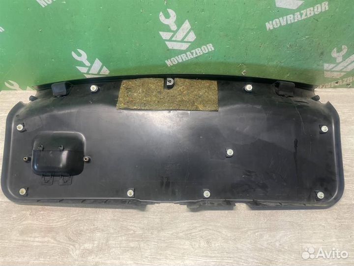 Обшивка двери багажника Опель Астра Джи 98-05