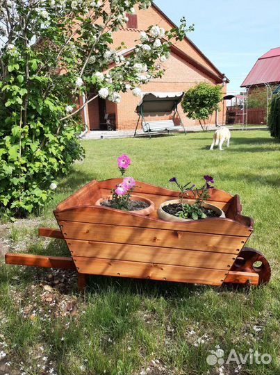 Тележка декоративная для сада