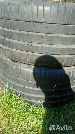 Pirelli P Zero 275/40 R21 и 315/35 R21 Y