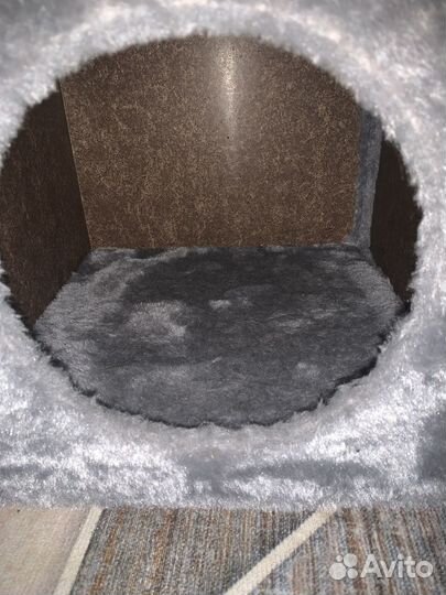 Домик для кошки с когтеточкой (новый)