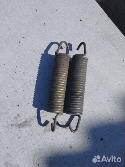 Пружина капота vоlvo 760 вольво 760, 740, 940