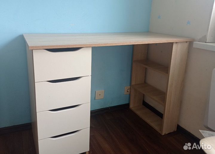 Стол письменный Валенсия