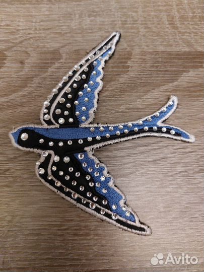 Винтажная брошь производство Италия