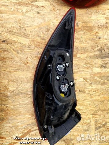 Фонарь задний Мазда сх-5 ке в правое крыло