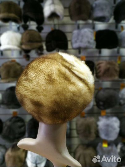 Берет женский норковый